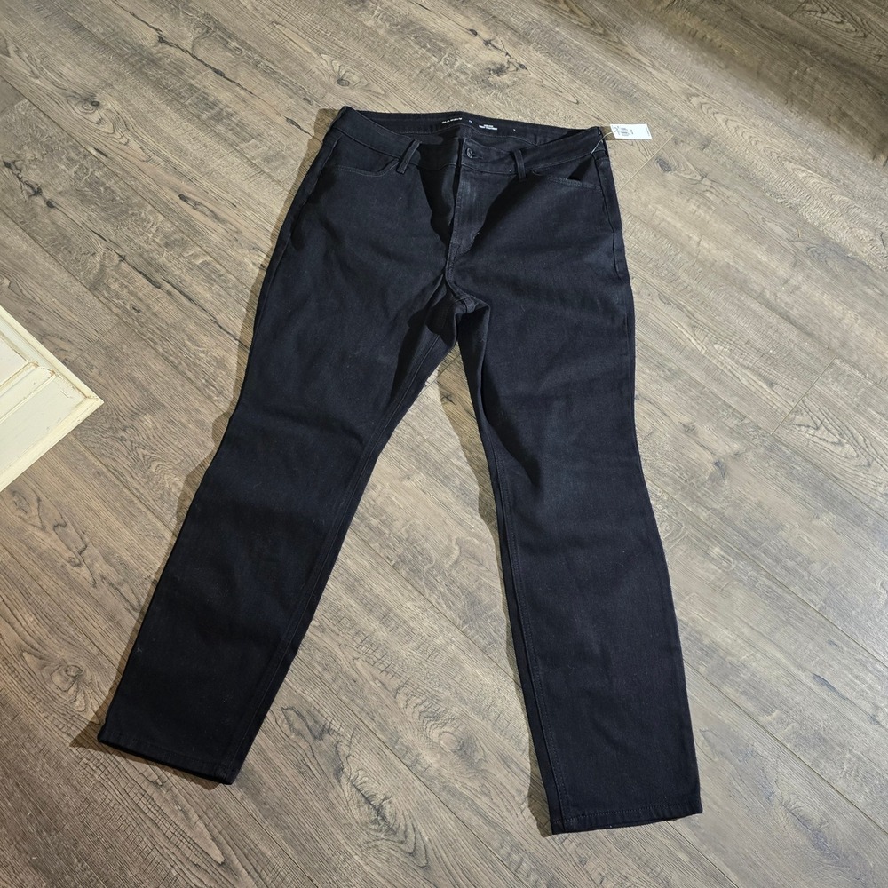 Old Navy High-Rise Wow Straight Jeans Black Petite 14 734893-00-1